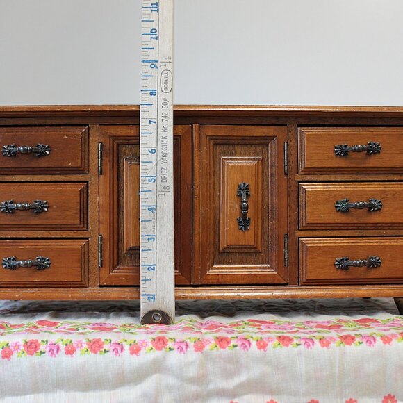 Vintage Wood Jewelry Box: 1970s Vanity Storage with Drawers - Picture 8 of 16